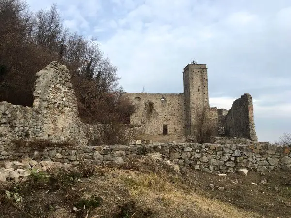 Ruderi monastero degli Olivetani sul Monte Venda Colli Euganei