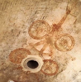 Lo stemma del carro dei Carraresi in una sala della Torlonga