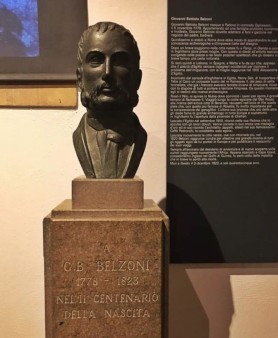 busto di Belzoni nella Sala Egizia dei Musei civici di Padova